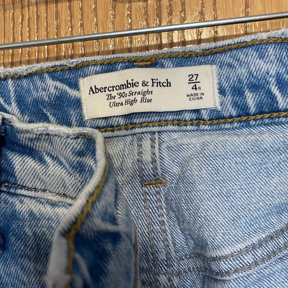 Abercrombie Jeans - Picture 2 of 3